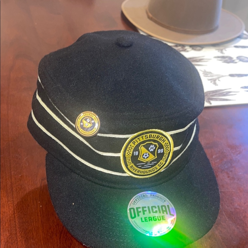 Pittsburgh Riverhounds Pillbox Snapback Hat Official League 100% Wool